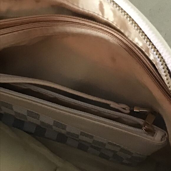 Lola Benson Starr Monogram Damien Handbag (Missing  keychain) EUC (Clean inside) - Picture 6 of 12